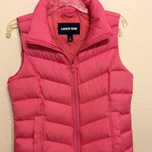Lands' End brand  Women's size small Puffer Vest.   Lightweight Padded Outerwear